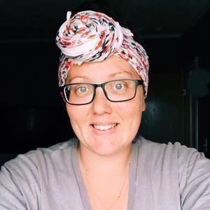 Meet your Posher, Ana